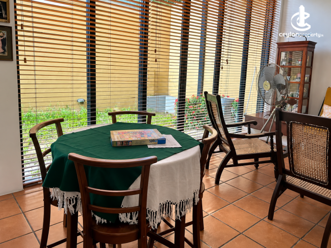 House for Sale in Thalawathugoda - Three-Storey House with Three Separate Units for Sale in Crestwood Terrace - photo 4