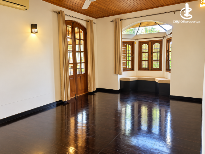 House for Sale in Thalawathugoda - Well-Maintained 4-Bedroom Family Home for Sale in Dolalanda Gardens, Thalawathugoda - pho…
