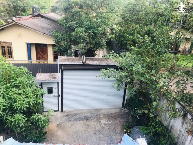 House for Sale in Kaduwela - Two-Story House for Sale in Kaduwela - photo 6