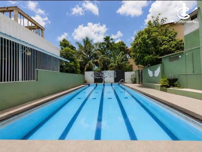 Commercial Property for Sale in Kandy - Villa for sale in Kandy - photo 1