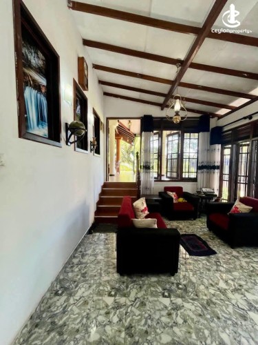 House for Sale in Katugastota - Land for Sale in Katugasthota - photo 2