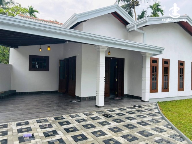 House for Sale in Meegoda - House for sale in Meegoda - photo 2