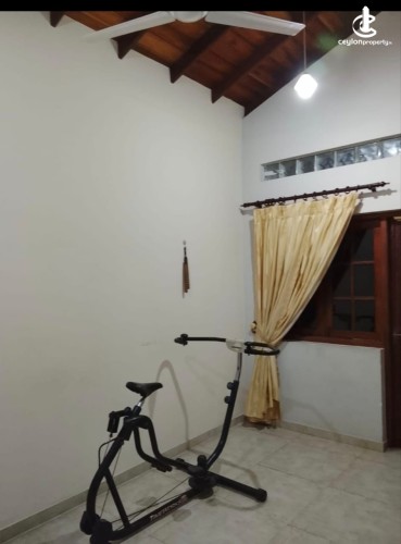 House for Rent in Thalawathugoda - Spacious Fully Furnished Luxury 05 Bed Rooms House for Rent in Thalawathugoda - photo 15