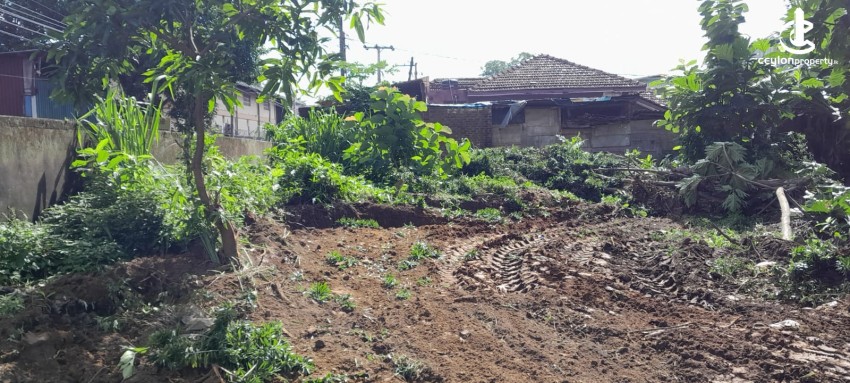 215 Perches of Prime Riverfront Land – Kelaniya