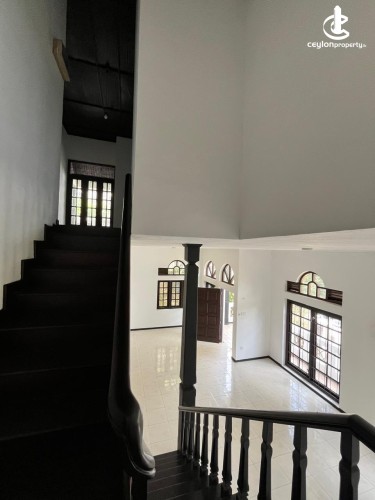 House for Sale in Battaramulla - A STRIKING MODERN HOUSE FOR SALE IN BATTARAMULLA - photo 6