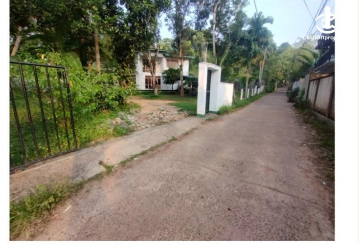 House for Sale in Panadura - Modern Two-Storey House for Sale in Malamulla, Panadura - photo 12