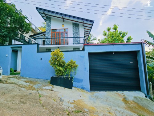 House for Sale in Pelawatta - 🏡 Architecturally Designed Brand New House – Pelawatta