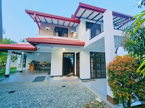 House for Sale in Malabe - 🏡 Brand New 2-Storied House for Sale – Malabe, Kahanthota Road