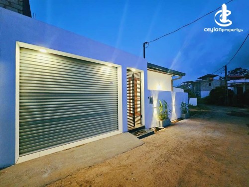 House for Sale in Athurugiriya - 💎 Brand New Single House for Sale – Athurugiriya