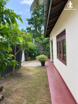 House for Sale in Thalawathugoda - House for Sale in Thalawathugoda