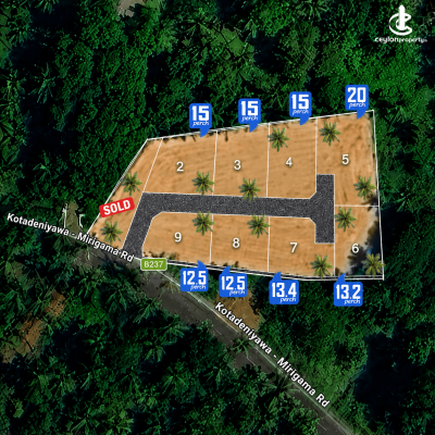 Land for Sale in Mirigama - 📍 A Land for sale Near Meerigama Highway Entrance