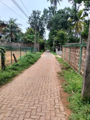 Land for Sale in Kiriwattuduwa - House with Land for Sale in Kiriwaththuduwa
