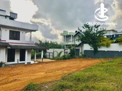 House for Sale in Athurugiriya - House for Sale in Athurugiriya