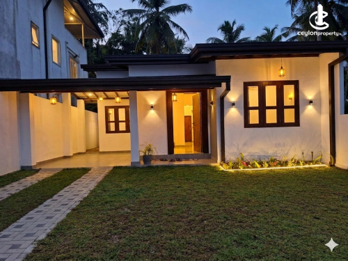 House for Sale in Athurugiriya - 10 perchers, house for sale from athurugiriya