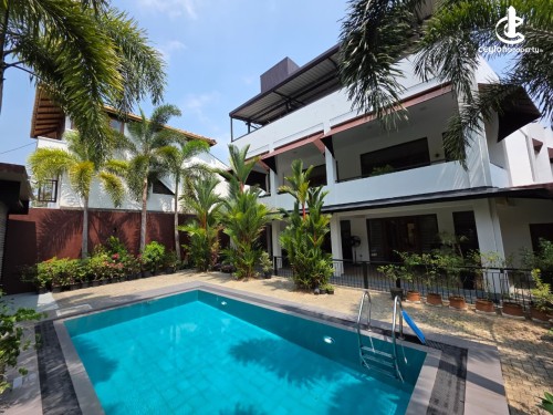 House for Sale in Nawala - Nawala Koswatta 02 Storied Luxury House on 21.26 Perches of Land for Sale