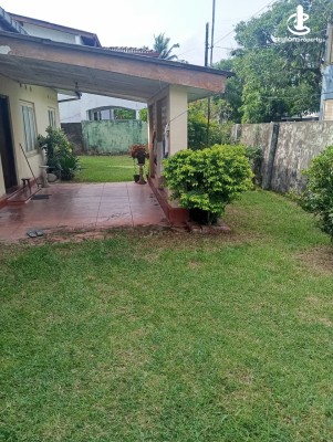 Commercial Property for Sale in Boralesgamuwa - Boralesgamuwa - Abeyrathna Mawatha 20 Perch Commercial Land with an Old Buil…