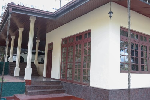 House for Sale in Kandy - Kandy - Sri Dhammadissi Mawatha 04 Bed Roomed House on 16 Perches of Land for Sale