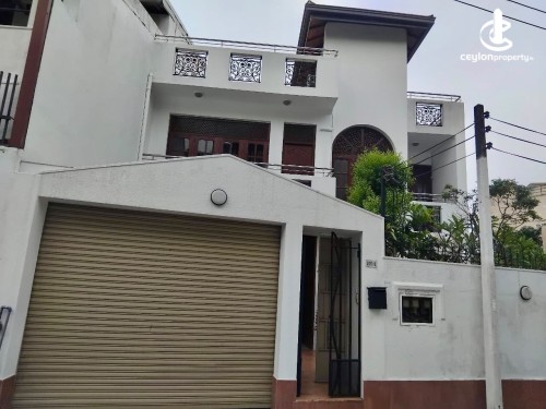 House for Rent in Battaramulla - Battaramulla - Luxury Fully Furnished 04 Bedroom House for Rent