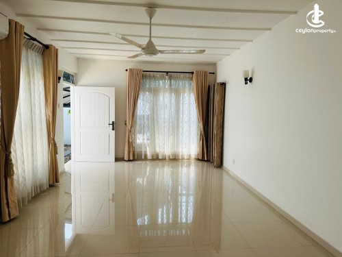House for Sale in Nugegoda - Modern House for Sale – Prime Residential Location