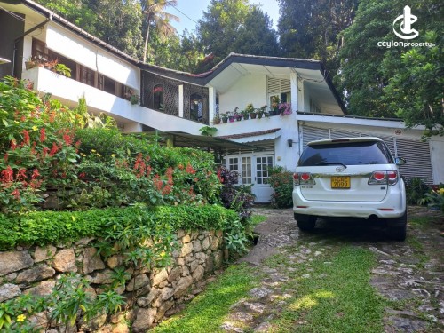 House for Sale in Kandy - Bungalow in a 37 Perches Land for Sale in Kandy, Anniewatta