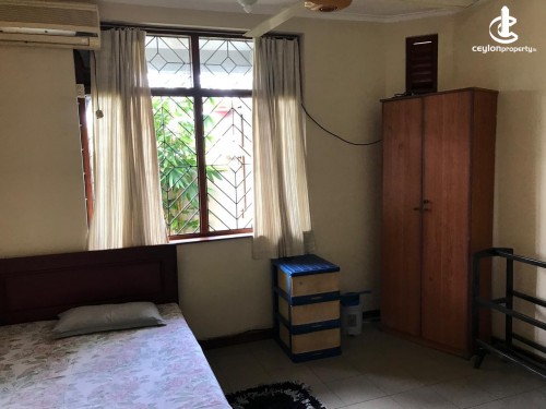 House for Rent in Nugegoda - Room For Rent in Nugegoda (Girls Only)