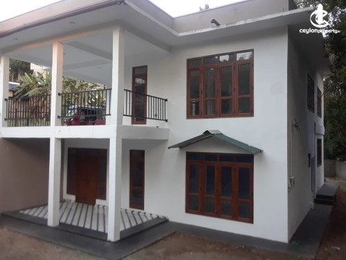 House for Rent in Kandy - Luxury Two Storied House For Rent in Kandy (Menikhinna )