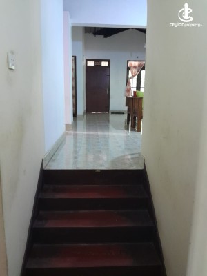 House for Sale in Kandy - 40 Perches Land With House For Sale In Kandy Kundasale