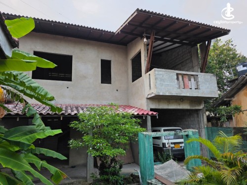 Land for Sale in Panadura - Land with Two Houses for Sale in Panadura
