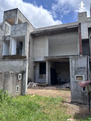 Land for Sale in Ja-Ela - Half Completed House for Sale – Ja Ela