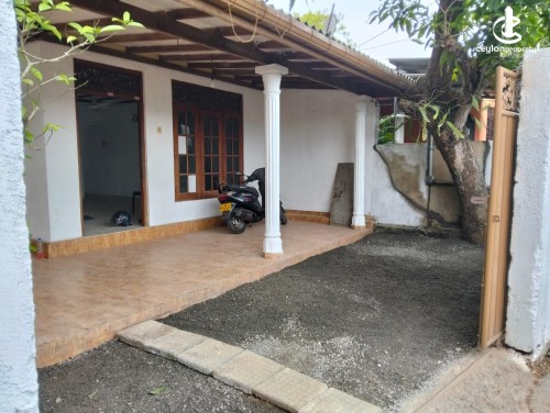 Land for Sale in Panadura - Land With House for Sale in Panadura