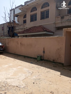 Land for Sale in Colombo 4 (Bambalapitiya) - Prime Land for Sale – Bambalapitiya (Near Marine Drive), Colombo