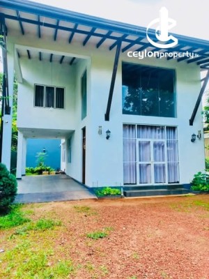 House for Sale in Makola - House for Sale in Makola