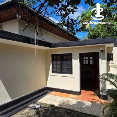 Land for Sale in Nugegoda - Prime Residential Land with Existing House for Sale – Dewala Road, Nugegoda