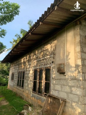 Land for Sale in Pugoda - House with 37-Perch Land for Sale – Anurgoda