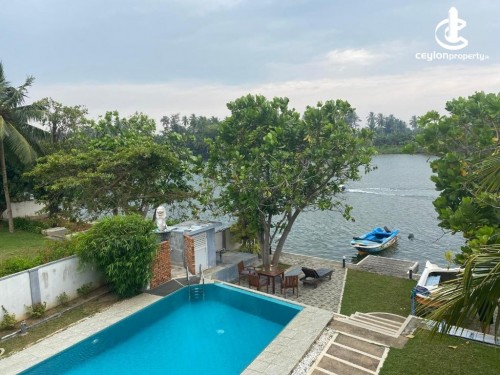 Villa & Bungalow for Holiday in Aluthgama - Villa Riverside