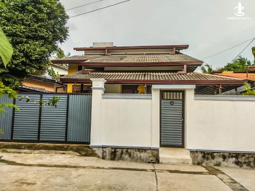 House for Sale in Piliyandala - 10 perch House for sale