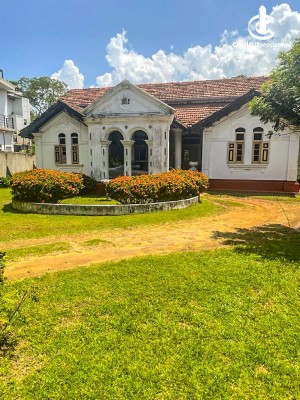 House for Sale in Moratuwa - Colonial style House for sale in Moratuwa