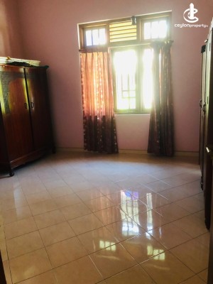 House for Sale in Piliyandala - Well-Maintained Two-Story House for Sale in Piliyandala