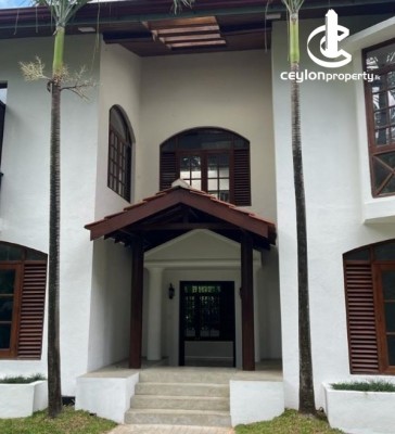 House for Sale in Nawala - Nawala Luxury 3000 SqFt House on 20 Perches For Sale