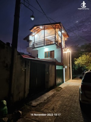 House for Sale in Ratmalana - Mt Lavinia 2 Unit Brand New 5 Beds + 4 Baths House For Sale
