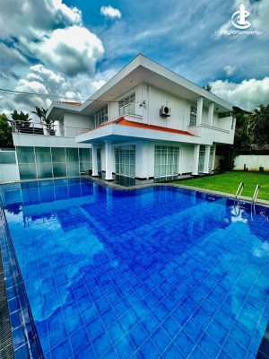 House for Sale in Battaramulla - Battaramulla Luxury 4500 SqFt 5 Bedroom Pool House For Sale