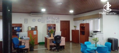 Commercial Property for Rent in Colombo 2 (Slave Island) - Colombo 2 Office Space Commercial Bldg 5 Car Parks For Rent