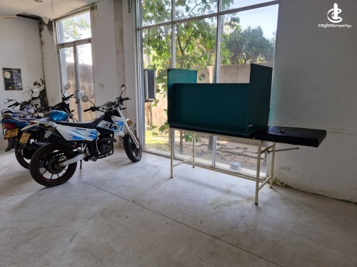 Commercial Property for Sale in Wattala - Wattala Foreign NGO Head Office of 16.000 SqFt For Sale
