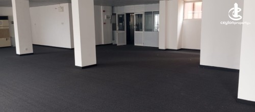 Commercial Property for Rent in Colombo 3 (Colpety,Kollupitiya) - Colombo 3 Facing Galle Road 4500 SqFt Available For Rent