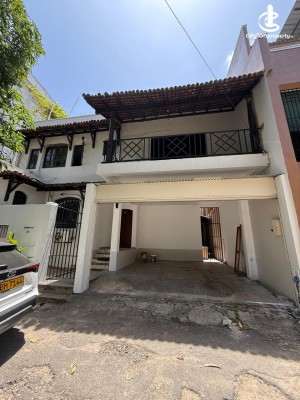 House for Rent in Colombo 3 (Colpety,Kollupitiya) - Colombo 3 Bagatale Rd 4000 SqFt UnFurnished 5 Bed For Rent