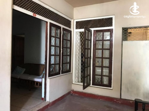 House for Sale in Colombo 6 (Wellawatta,Pamankada,Kirulapona South) - A Valuable House for Sale – Kirulapone