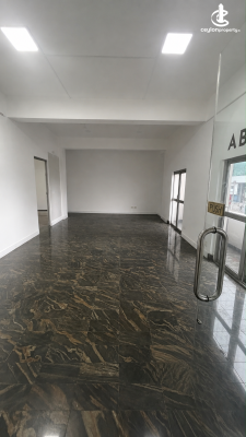 Commercial Property for Rent in Colombo 3 (Colpety,Kollupitiya) - Prime Road-Facing Commercial Space on Galle Road